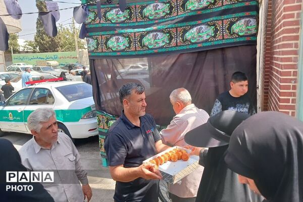 تقدیر از خادمین و فعالان ستاد نماز جمعه صباشهر به مناسبت سالروز اقامه اولین نماز جمعه