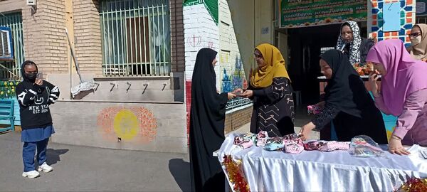 تقدیر از دانش‌آموزان برتر علمی در بیرجند