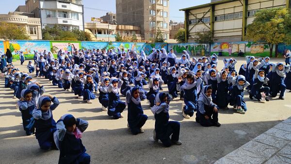 بیست و هفتمین مانور زلزله سراسری در مدرسه شاهد خیر سجادی 