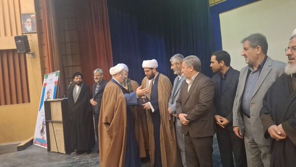 امام جمعه جدید تاکستان معرفی شد
