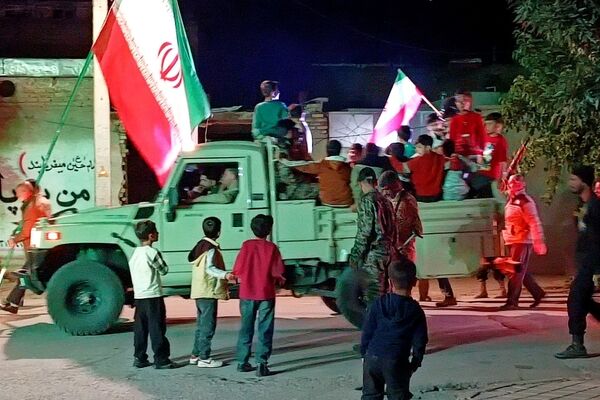 تجدید پیمان مردمان کوی یکن آباد با ایران جان