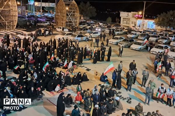 آسمان شهر نیر سوگوار ایام چهلم رهبر شهید و شهدای میناب 