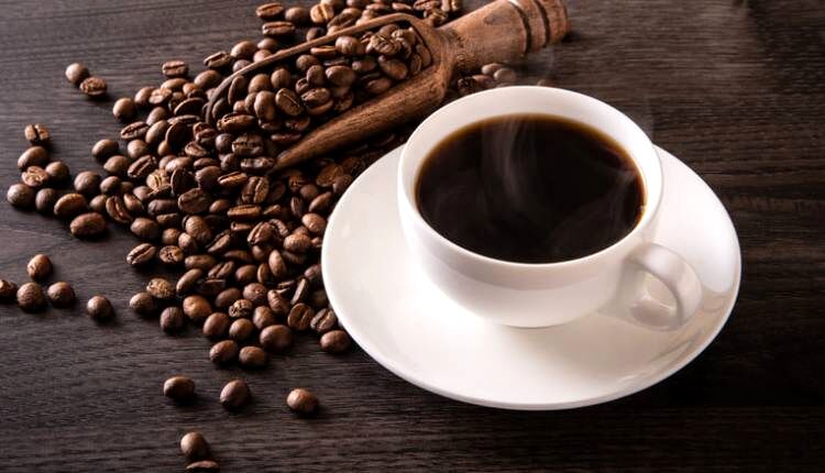 قهوه برای کمردرد؛ مضر یا مفید؟