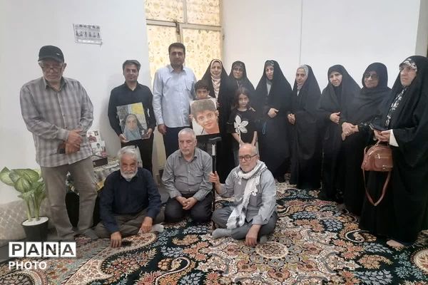 فرهنگیان بازنشسته شهریار تسلی‌بخش والدین میناب شدند