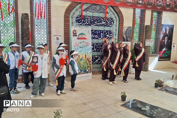 غبار روبی مزار شهدا در پردیس همزمان با هفته سلامت