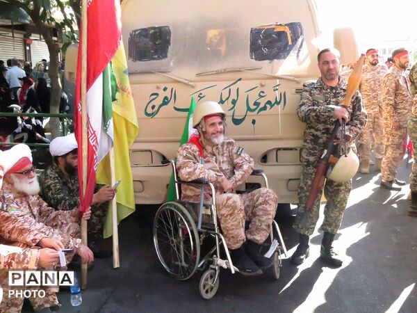 ۳۱۳ هزار جان‌فدا؛ روایت حماسه‌ای که در قاب‌ها ماندگار شد