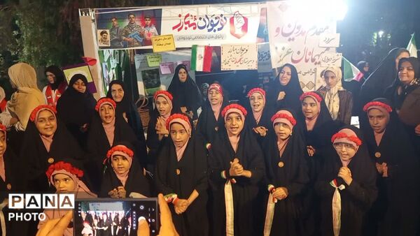 بازدید معاون تشکیلات سازمان دانش‌آموزی کشور از موکب «نوجوان مبارز» و «امام رضا (ع)»