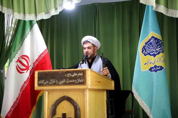 عاشورا فرهنگ ایستادگی در برابر ذلت را به ما آموخت 