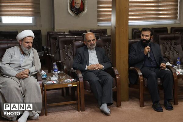 نشست هماهنگی برگزاری تجمعات شبانه «ملت مبعوث» در همدان 