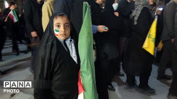 شهرکرد در تب و تاب عید انقلابی