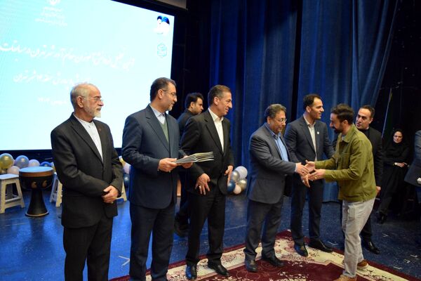  ضیافتی از افتخار و تجلیل برای قهرمانان دانش‌آموز