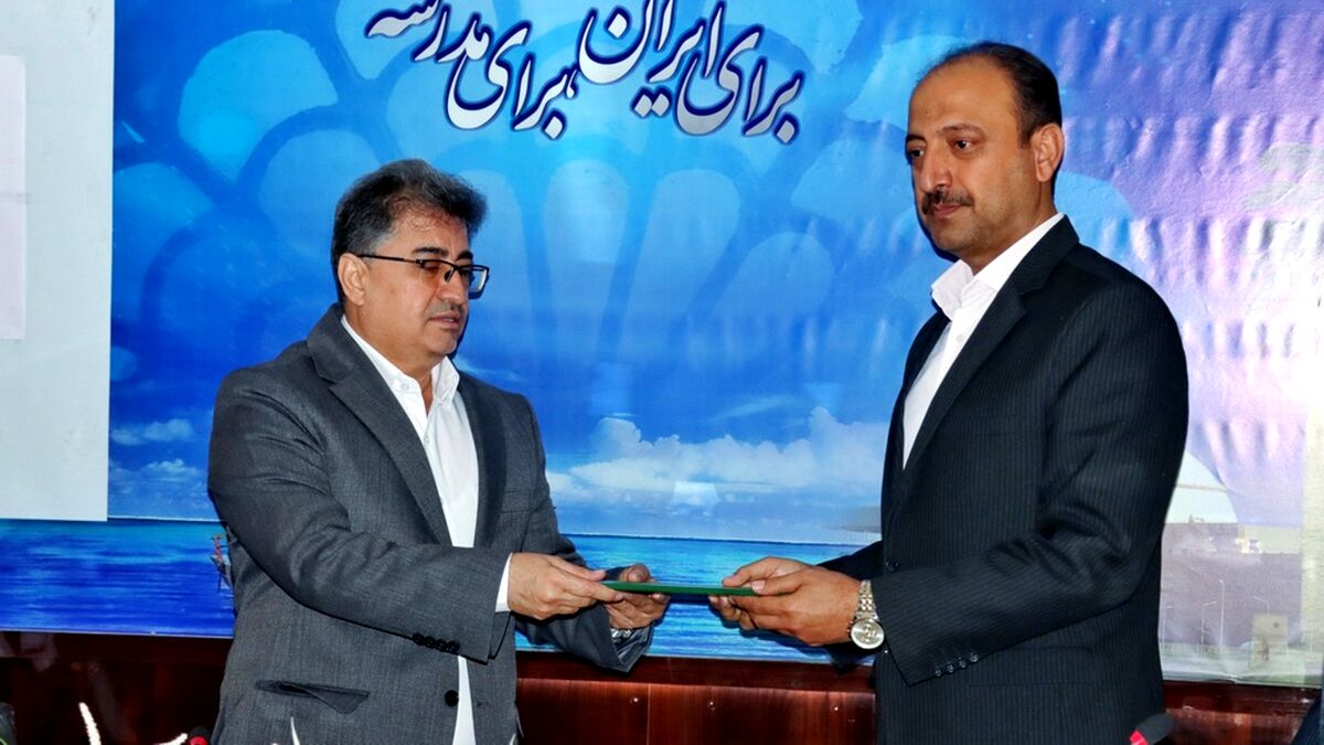 معاون جدید آموزش متوسطه اداره کل آموزش و پرورش استان بوشهر معارفه شد