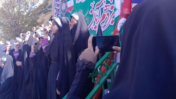 راهپیمایی باشکوه ۱۳ آبان در شهرستان بن 