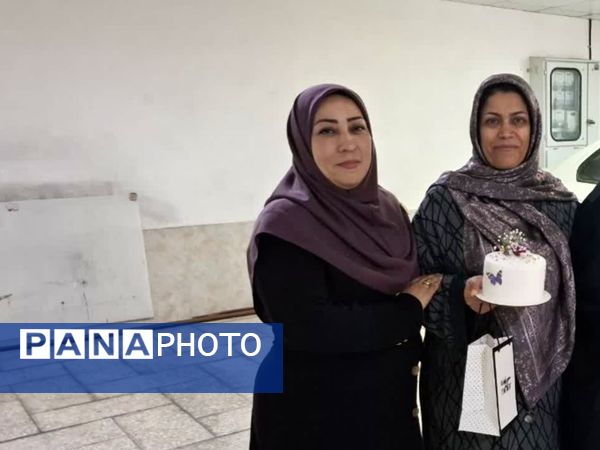 جشن روز معلم در دبستان عذرا پورشهریاری با برنامه های ویژه برگزار شد