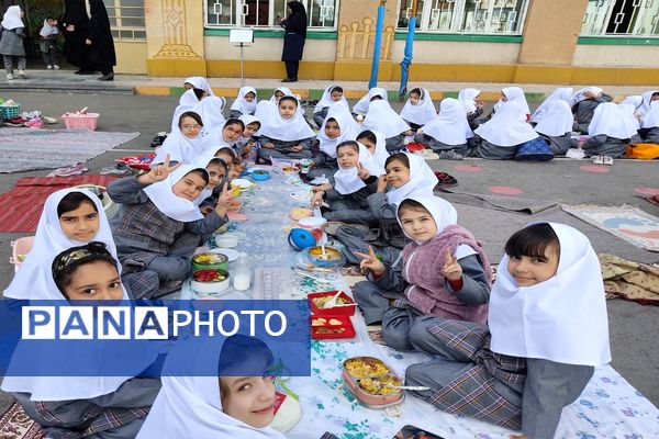 اردوی یک روزه درون مدرسه‌ای در دبستان دخترانه فردوسی 2 ناحیه یک اردبیل