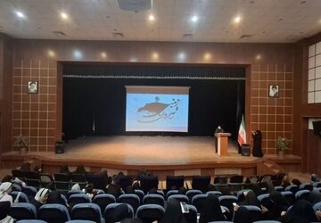 برگزاری همایش بزرگ اجتماع زینبی در شهرستان گرمسار 