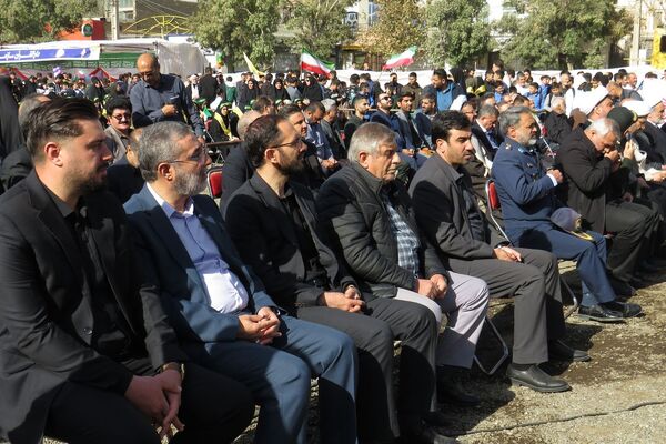 تجلی اتحاد دانش‌آموزان اسلامشهر در ۱۳ آبان