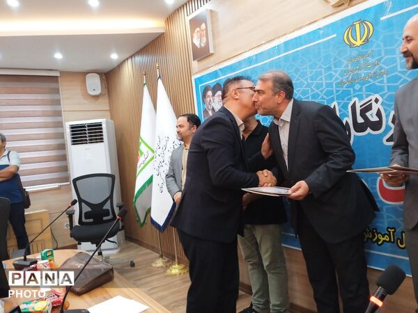 آئین تجلیل از خبرنگاران و نشست خبری به مناسبت روز خبرنگار در استان کردستان 