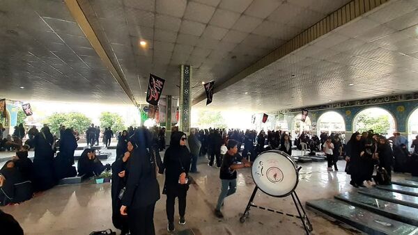 حزن عاشورایی در گلزار شهدای سیدمحمد کازرون