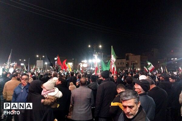لبیک یا خامنه‌ای