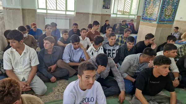 یادواره شهدای دانش‌آموز دبیرستان نمونه علامه امینی سی‌سخت