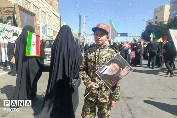 وداع باشکوه با خورشید در شهر خورشید؛ مشهد یکپارچه در سوگ