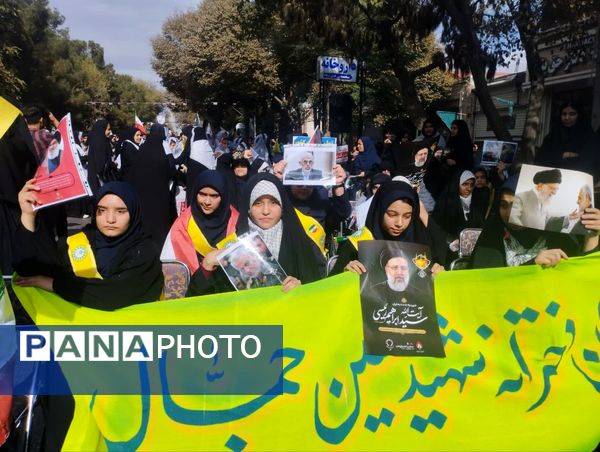 حضور پرشور مردم کاشان در راهپیمایی روز 13 آبان