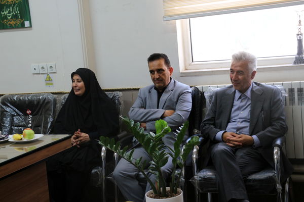 بازدید از کارگاه های کارآموزی- کارورزی در هنرستان بصیرت