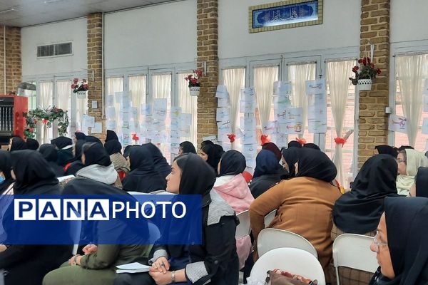 کارگاه استانی توانمندسازی مربیان پیش‌دبستانی و معلمان ابتدایی در دبستان دکتر محمدحسین کیهانی اسلامشهر