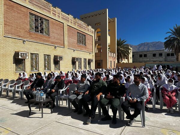 یادواره «دختران حاج قاسم» در دبستان زرعونی بستک 