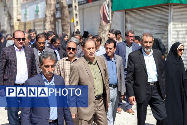 حضور پرشور فرهنگیان و دانش‌آموزان کرمانشاهی در راهپیمایی روز قدس