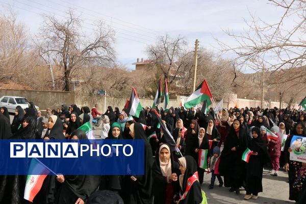 انقلاب را نسل جدید ادامه می دهند