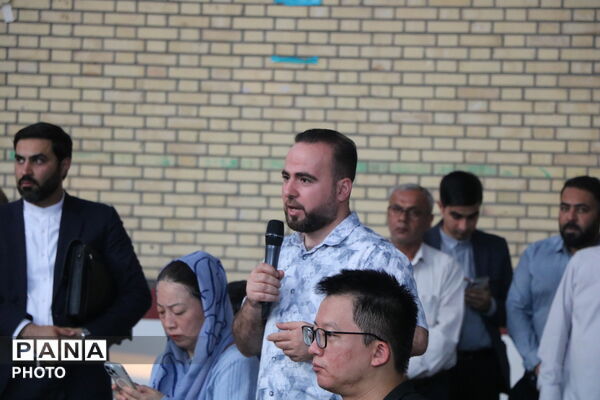 نشست خبری سخنگوی وزارت امور خارجه در لامرد