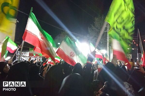 مردم دلتنگ رهبر امت اسلام، حضرت آیت الله خامنه‌ای