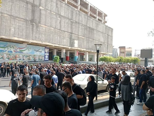 مراسم وداع مردم قهرمان پرور با پیکر پاک جاسم دلاوری در قائمشهر