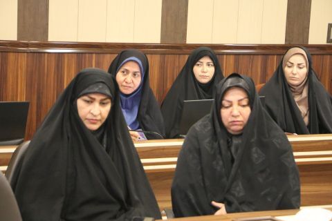 برگزاری جلسه توانمندسازی مدیران و معاونان آموزشی قطب یک و شش مدارس ابتدایی ناحیه یک شهرری