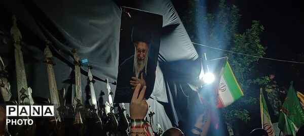تداوم حضور مردم انقلابی در شب صد و بیستم از خروش مردمی