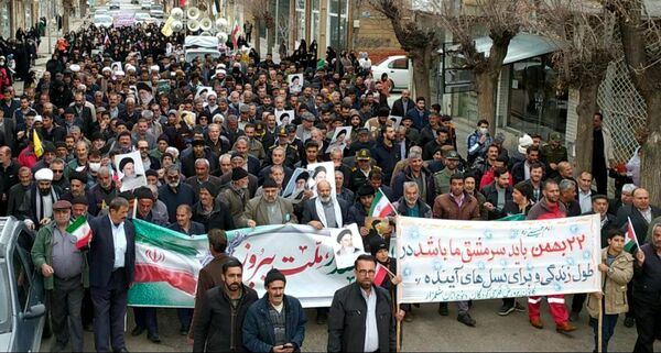 نمایش وحدت و اقتدار ملی در کیار