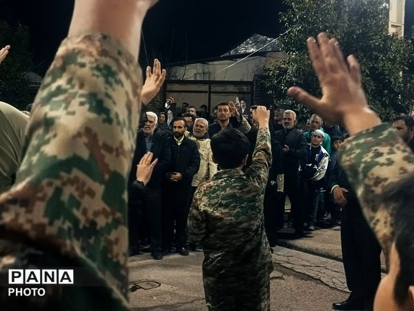 سفره افطاری خیابانی و تجمع منتقمین رهبر شهید در روستای ریحان‌آباد گلوگاه