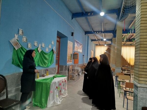 مدرسه انقلاب، بستری برای تبیین ارزش‌های انقلاب اسلامی