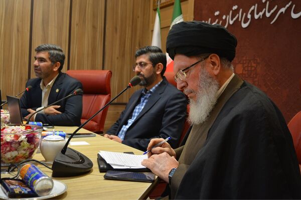 بدرقه دانش‌آموزان عمره‌گزار شهرستان‌های استان تهران