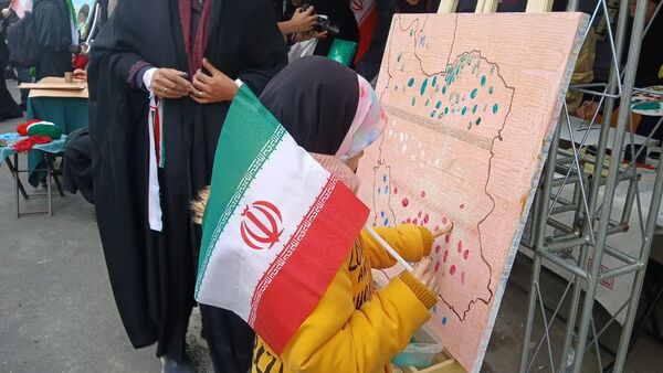 راهپیمایی ۲۲ بهمن با حضور پرشور مردم انقلابی در تهران