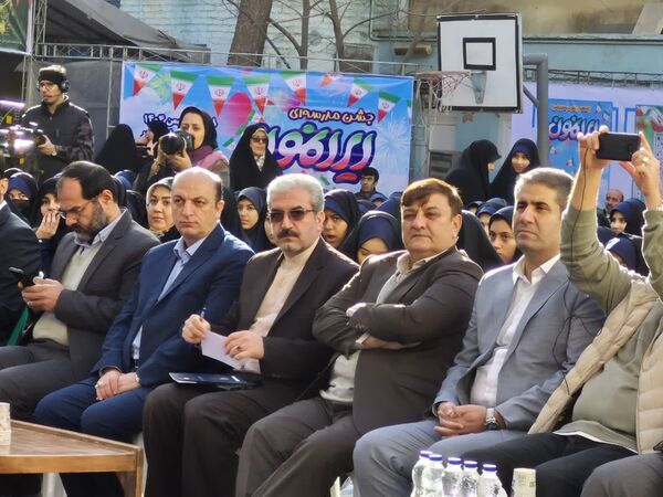 صدای انقلاب طنین انداز شد