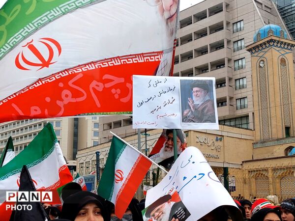 اجتماع نوجوانان تشکل های دانش‌آموزی در مشهد