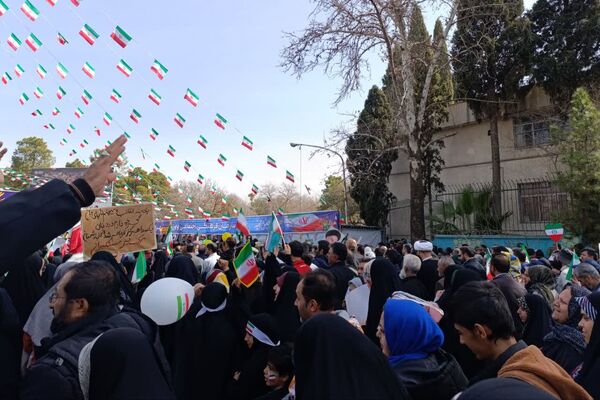 ۲۲ بهمن روز همبستگی و حضور مردم است