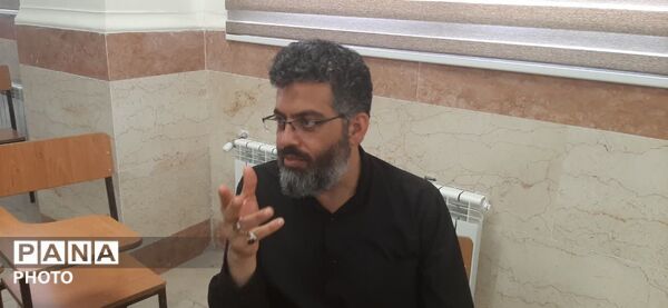 خدمات گسترده درمانی گروه‌های جهادی دانشجویی در منطقه  شهرک ابریشم چهار باغ ساوجبلاغ