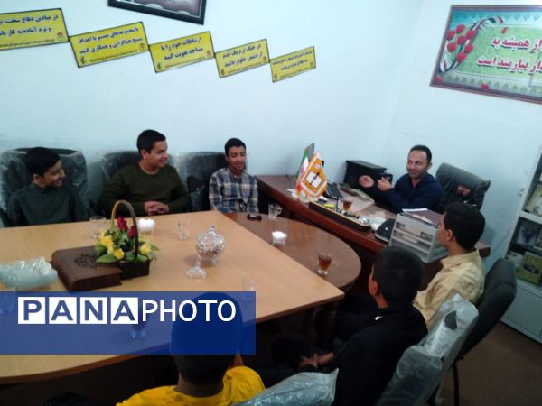 جلسه فرمانده واحد های بسیج دانش‌آموزی در شهرستان خلیل‌آباد