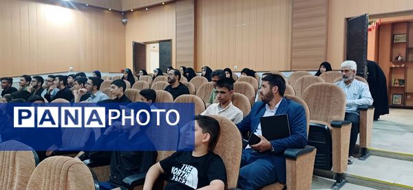 مراسم تجلیل از دانش‌آموزان نخبه و برتر تربت حیدریه