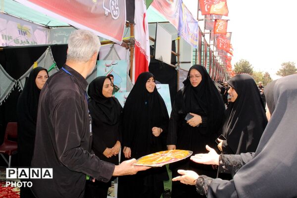 بازدید مشاور استاندار البرز از بخش‌های خدمت‌رسانی به زائران رهبر شهید