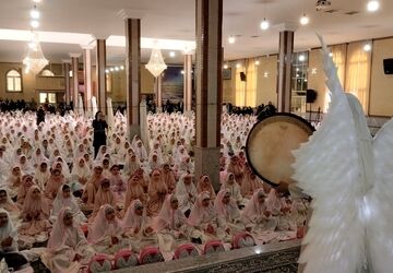 جشن بزرگ عبادت دختران کلاس سومی ناحیه سه شیراز 